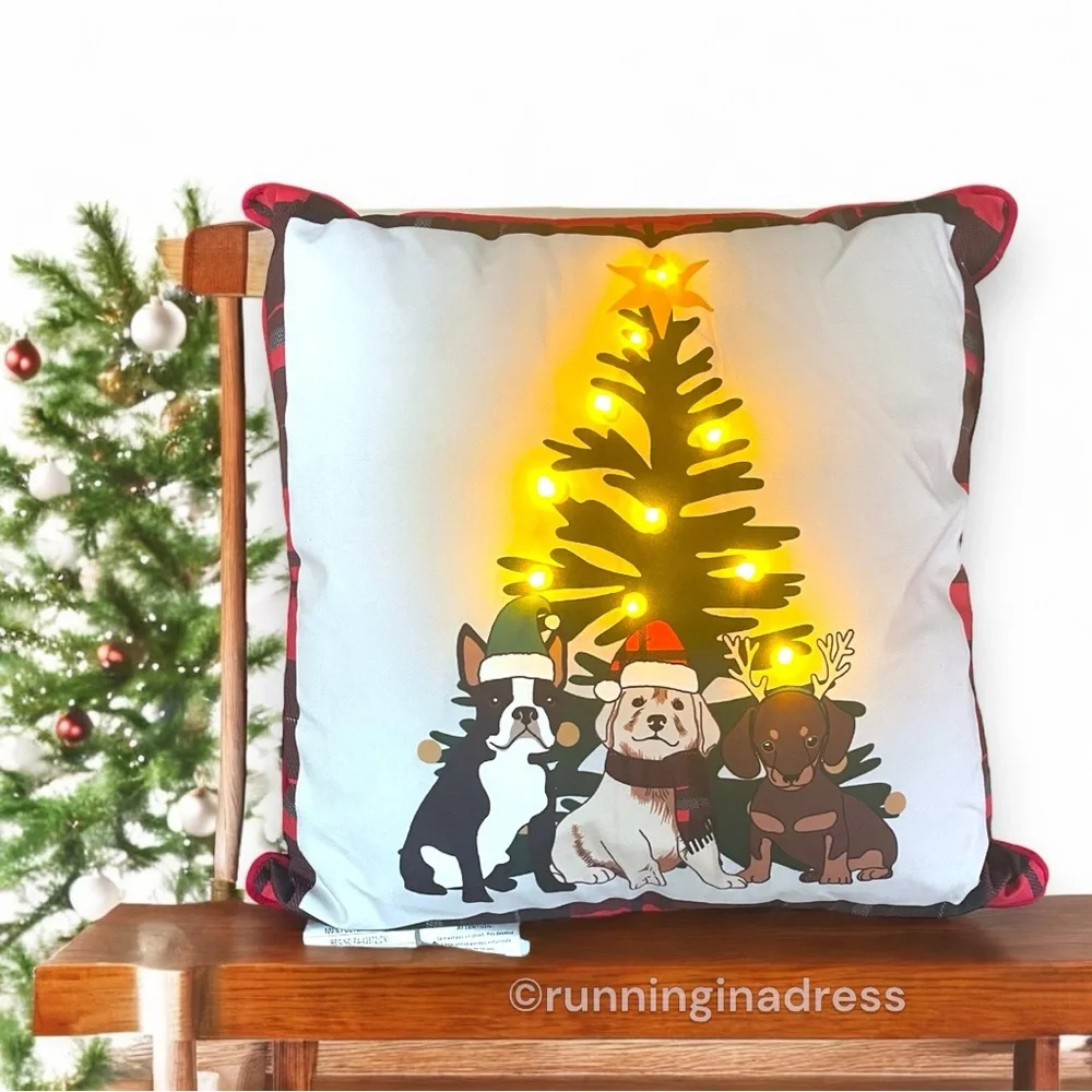 NWT Home Reflections Light Up Holiday Throw Pillow With Red & Black Tartan Trim